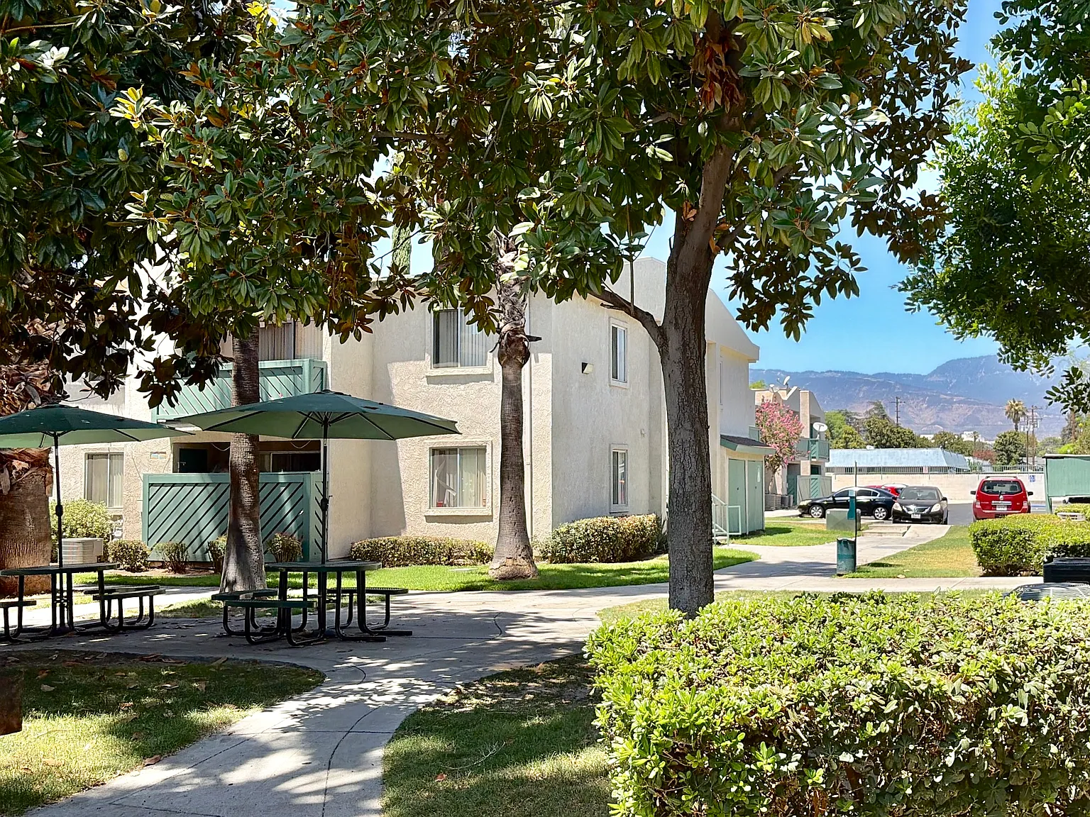 Sunpointe Village Apartments — Photo 3