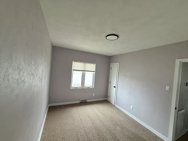 1830 Laubach Ave — Photo 5
