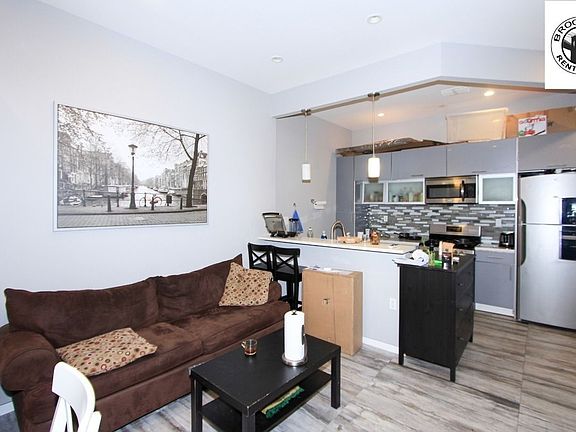 2nd image of 1310 Pacific St #1A