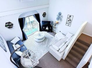 425 Vine St APT 722, Seattle, WA 98121