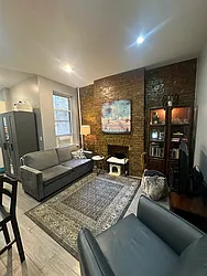 Rented by R New York