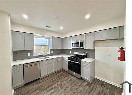 156 Ridgewood Ave #A — Photo 26