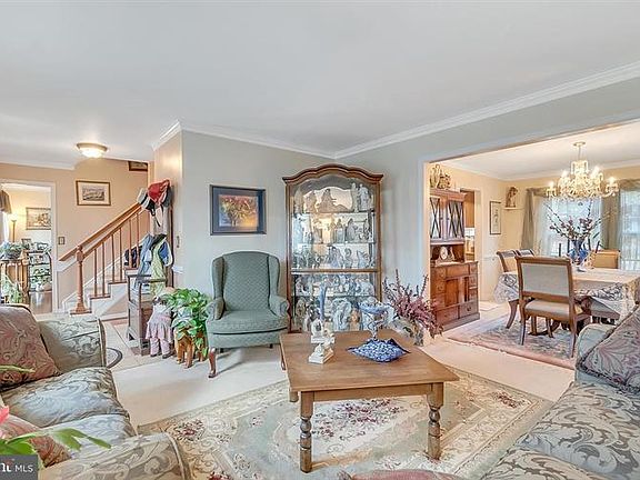 4th image of 2120 Aquia Dr
