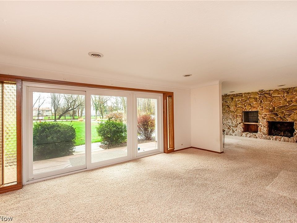 6744 Big Creek Pkwy, Middleburg Heights, OH 44130 Zillow