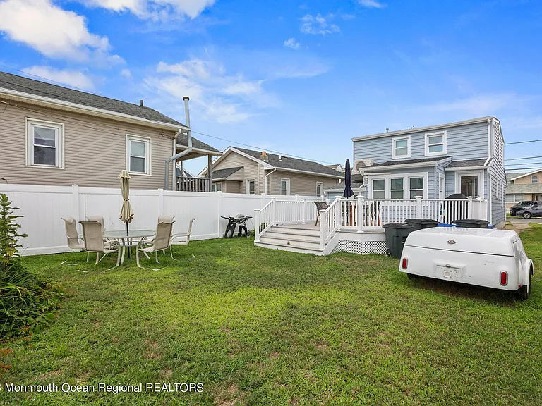 107 17th Ave — Photo 26