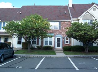 58 Colleen Ct, Kendall Park, NJ 08824