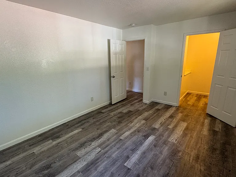 2205 Peppertree Way #2 — Photo 15