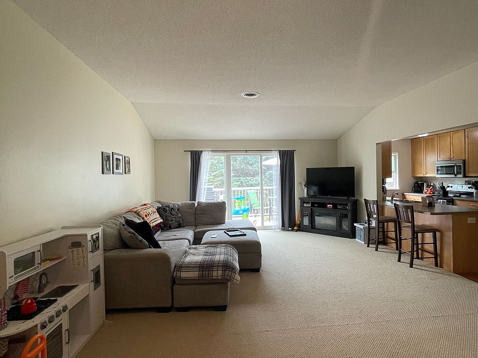 1st image of 2401 Oxford Dr SE #B