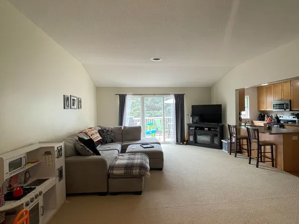 2401 Oxford Dr SE #B, Willmar, MN 56201