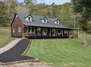 800 Moore Rd, Lavalette, WV 25535