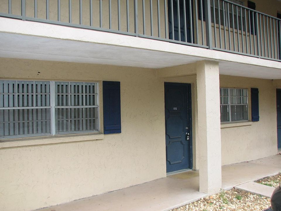 1st image of 3111 W Horatio St APT 106