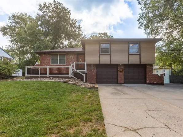 1331 Park Ln, Liberty, MO 64068