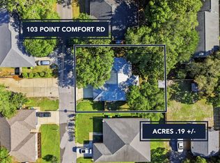 103 Point Comfort Rd, Mary Esther, FL 32569