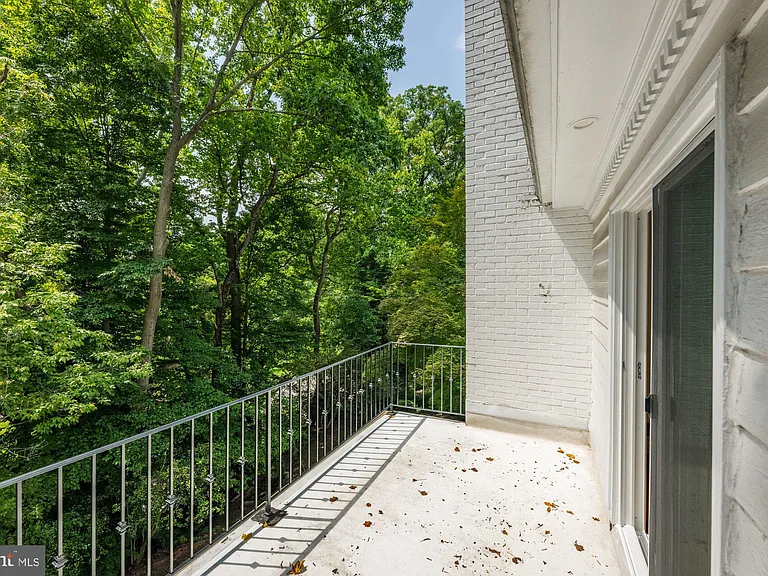 2816 Ellicott St NW — Photo 22