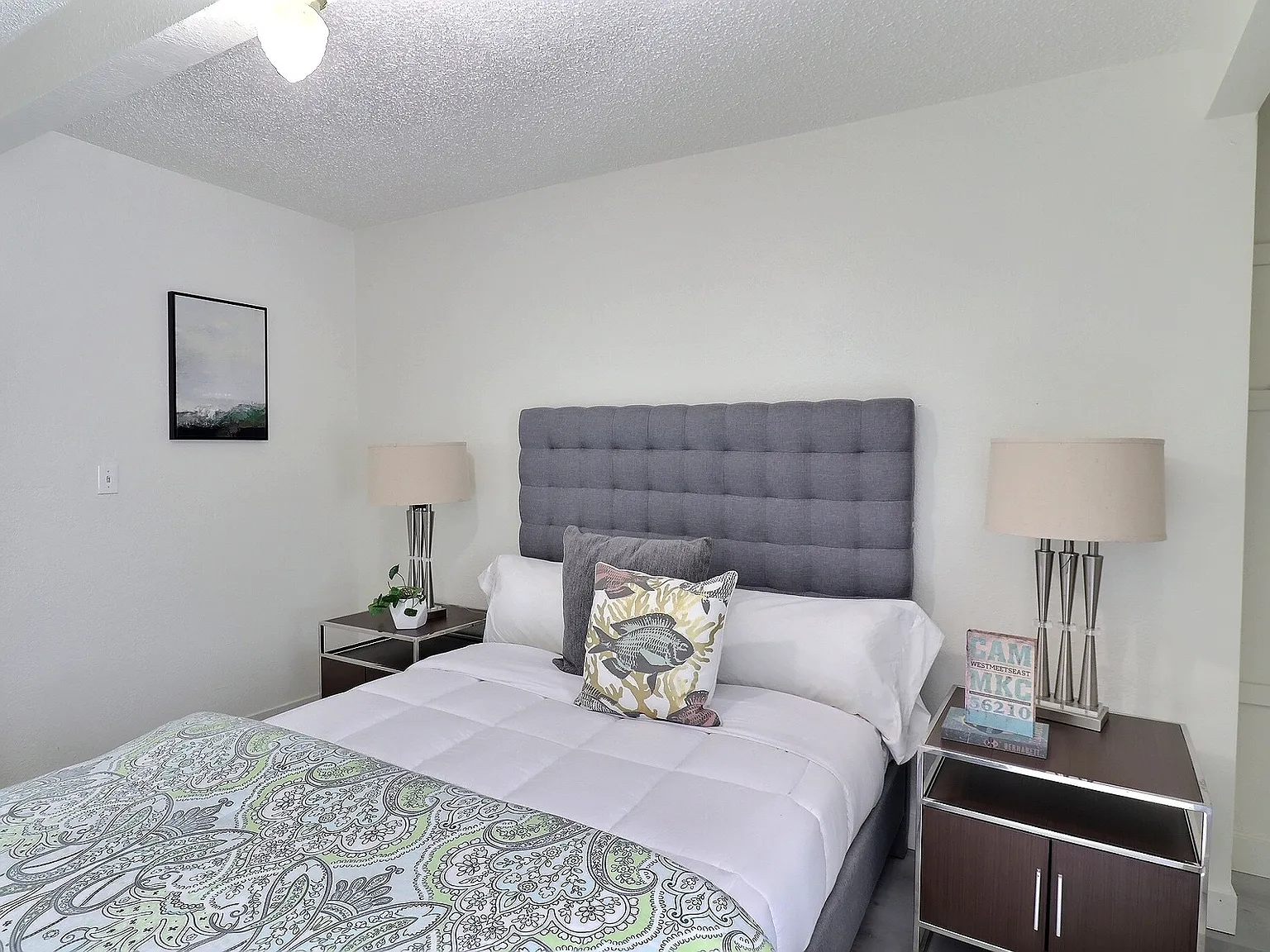 3 bed, 1300 sqft, $3,850 — Photo 4