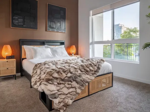 6245 W Sunset Blvd #338, Los Angeles, CA 90028