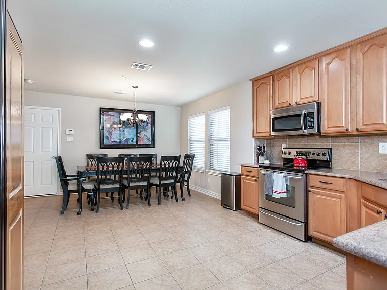 1173 Landon Ln — Photo 13