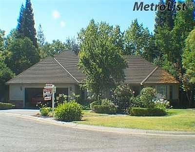 1st image of 144 Oak Rock Cir