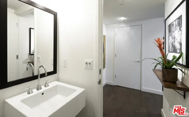 940 E 2nd St #12 — Photo 13