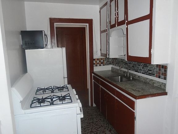 3rd image of 1427 N Humboldt St #7