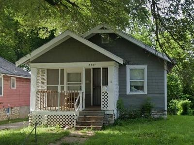 3707 E 72nd St, Kansas City, MO, 64132