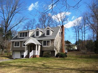24 Woodbury Dr, Danbury, CT 06811
