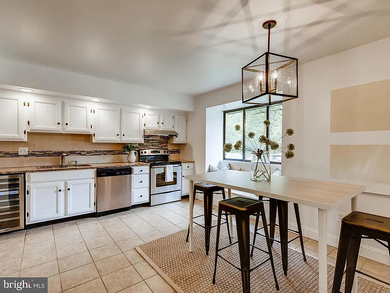 438 Five Farms Ln — Photo 8