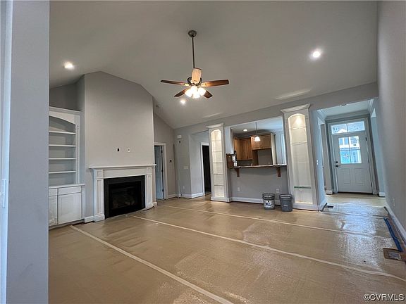 4th image of 4112 Ambergrove Ave