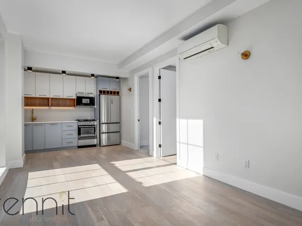 933 Rogers Ave APT 7D, Brooklyn, NY 11226