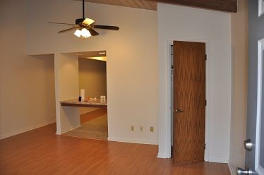 1st image of 424 Coyne St