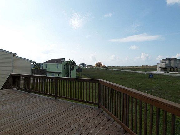 View from 2nd floor deck to Gulf