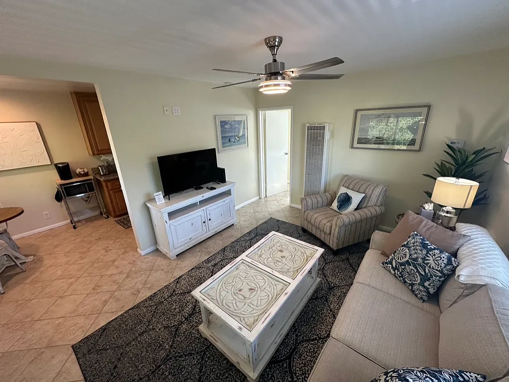 34001 Amber Lantern St — Photo 2