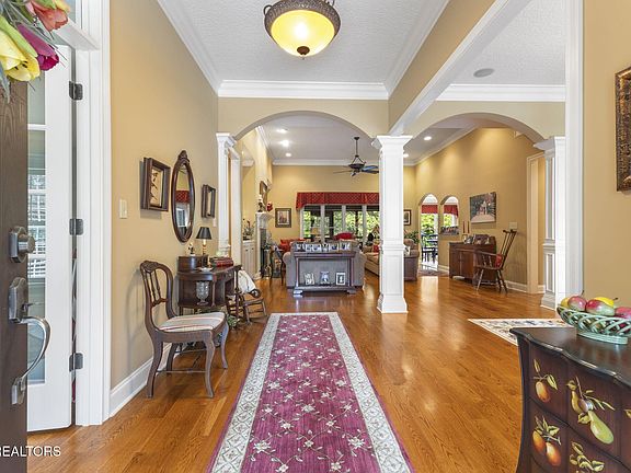 2nd image of 2016 Berrywood Dr