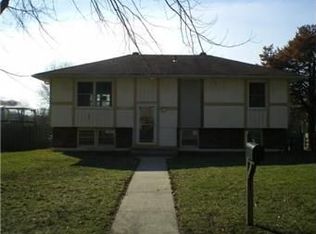 1317 NE 8th St, Blue Springs, MO 64014