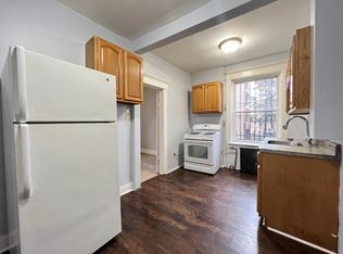 72 Woodlawn Ave APT 3, Jersey City, NJ 07305