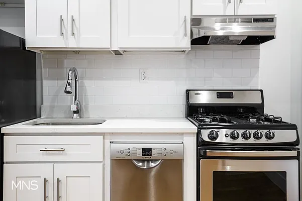 Rented by MNS | media 1