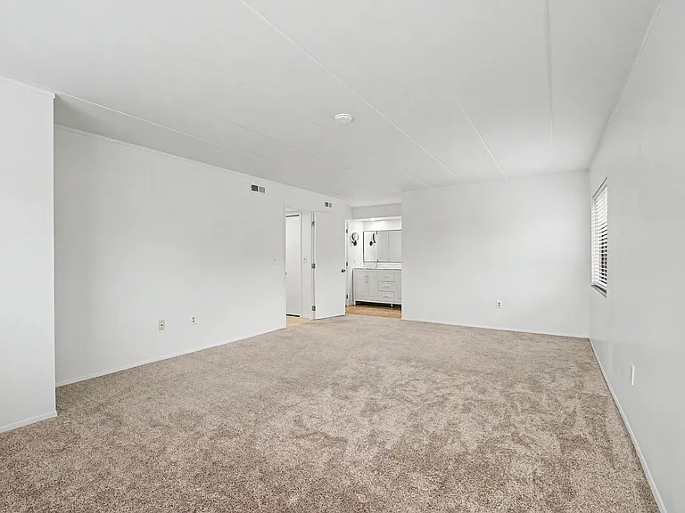 1610 Thunderbird Ln #63 — Photo 30