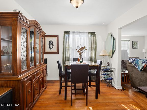3rd image of 6511 LOU Drive S