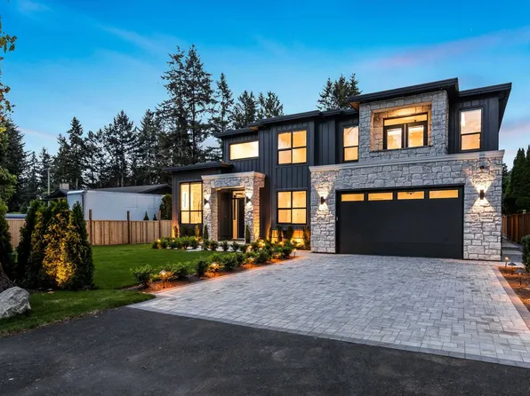 20372 42nd Ave, Langley, BC V3A 3A7