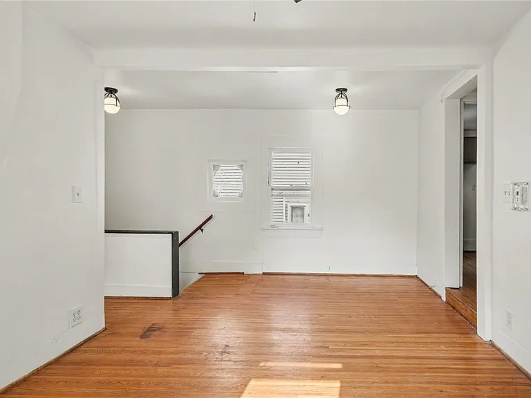 54 Sanford St #B — Photo 8
