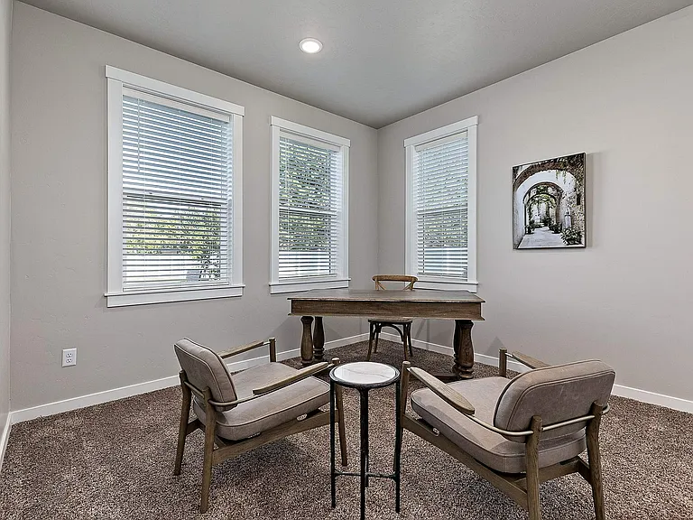 Latitude 40 Two Bedroom With Garage