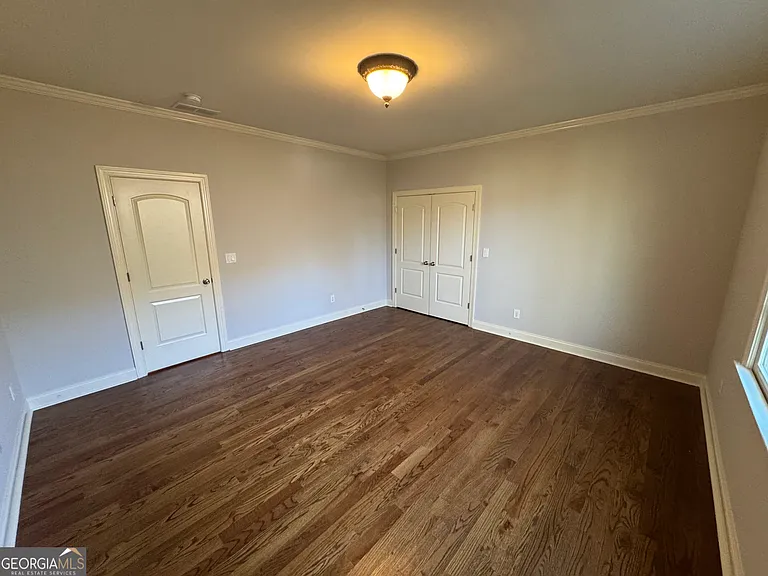 1092 McLynn Ave NE — Photo 45