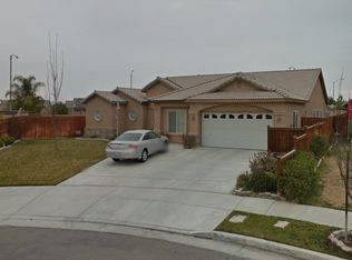 688 Crescent Ln, Lemoore, CA 93245