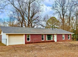 308 W Virginia Ave, Vivian, LA 71082