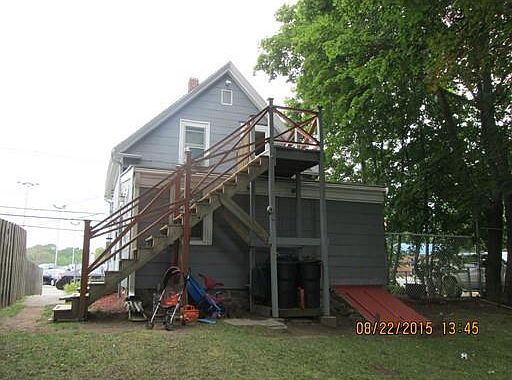 2nd image of 1502 Main St
