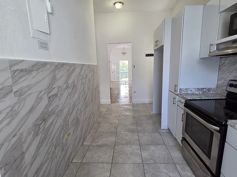 1403 Calle San Rafael — Photo 3