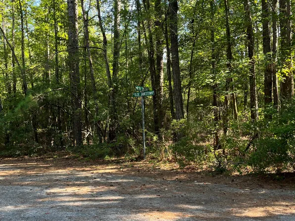58 Old English Lane, Kinston, NC 28504