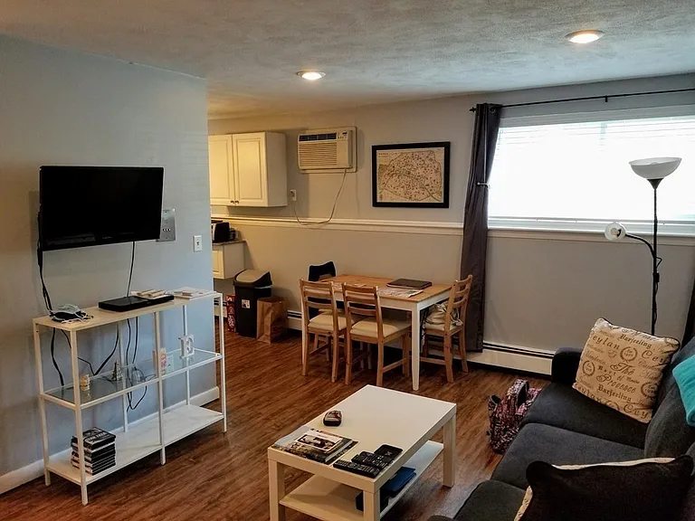 180C River St #7 — Photo 3