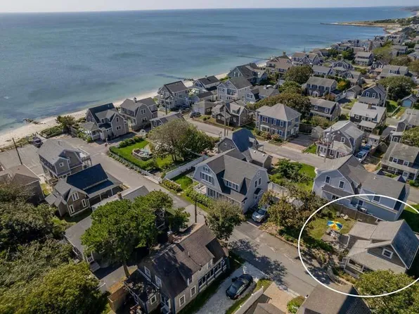 14 Central Avenue, Harwich Port, MA 02646