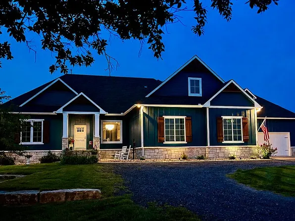 1042 N Lake Rd, Cheney, KS 67025
